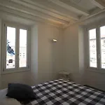 Piazza Trento 11 * מונצה